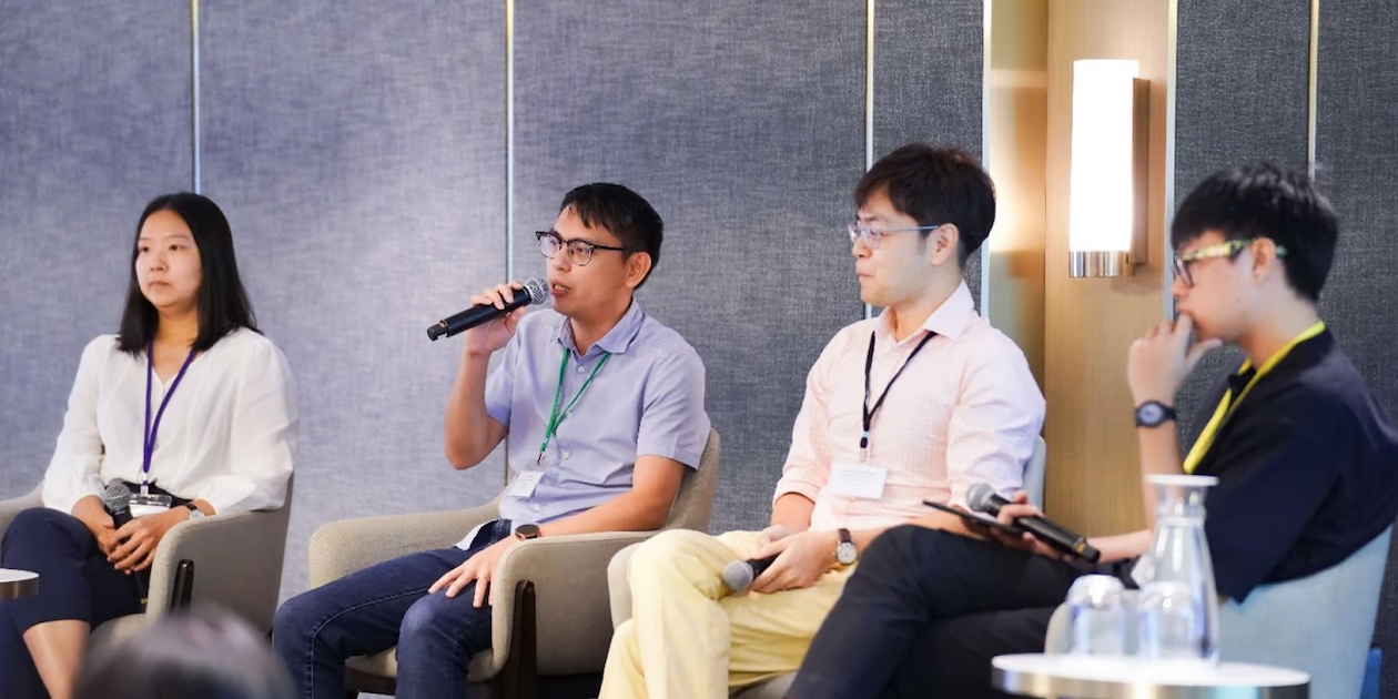 This is the alt text